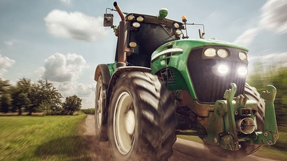 Glysantin_Industrial-application-fields_tractor